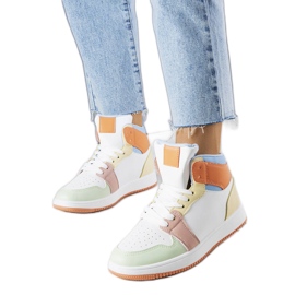 Oranžové tenisky od Kari bílý Oranžové tenisky od Kari bílý