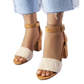 BM Béžové blokové sandály od Patience béžový BM Béžové blokové sandály od Patience béžový