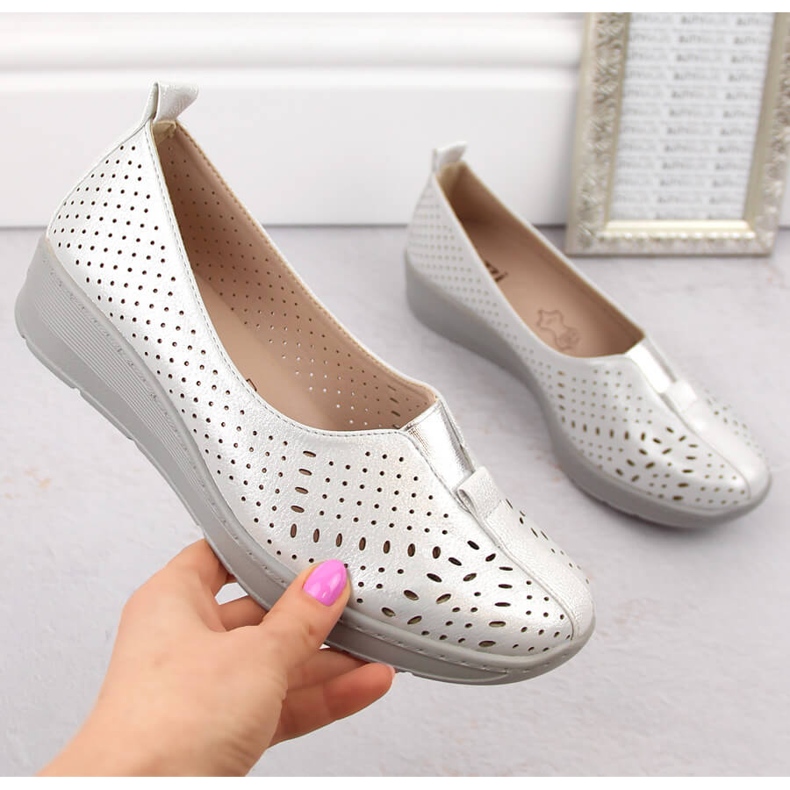 Dámské prolamované stříbrné nazouváky Jezzi RMR1840-13 stříbrný