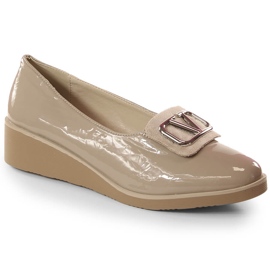 Dámské lakované boty na béžovém klínku Jezzi RMR2265-3 béžový