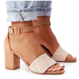 EVE Světle hnědé novomanželské sandály s pletením na tyči béžový EVE Světle hnědé novomanželské sandály s pletením na tyči béžový