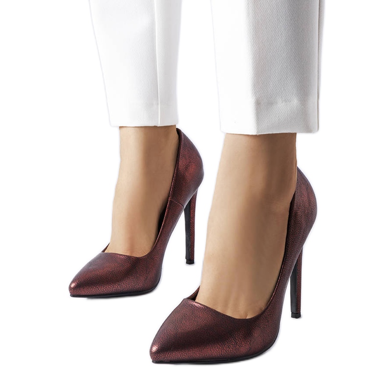 Červené třpytivé lodičky ze Sébastopolu