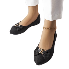 Jetté černé baleríny se špičatou špičkou černý