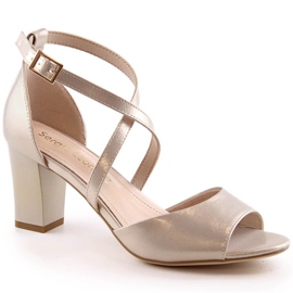 Elegantní dámské saténové zlaté sandály na sloupku Sergio Leone SK862 zlatý