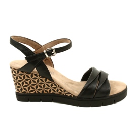 Caprice klínové kožené sandály 9-28710-20 040 Black Softnap černý
