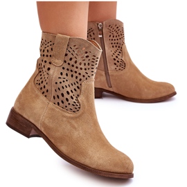 Lewski Shoes Dámské semišové prolamované boty Leski Boty 3301 Béžová béžový Lewski Shoes Dámské semišové prolamované boty Leski Boty 3301 Béžová béžový