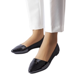 Černé elegantní balerínky značky Riel černý