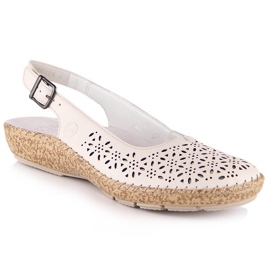 Kožené pohodlné prolamované sandály béžové Rieker 44861-60 béžový