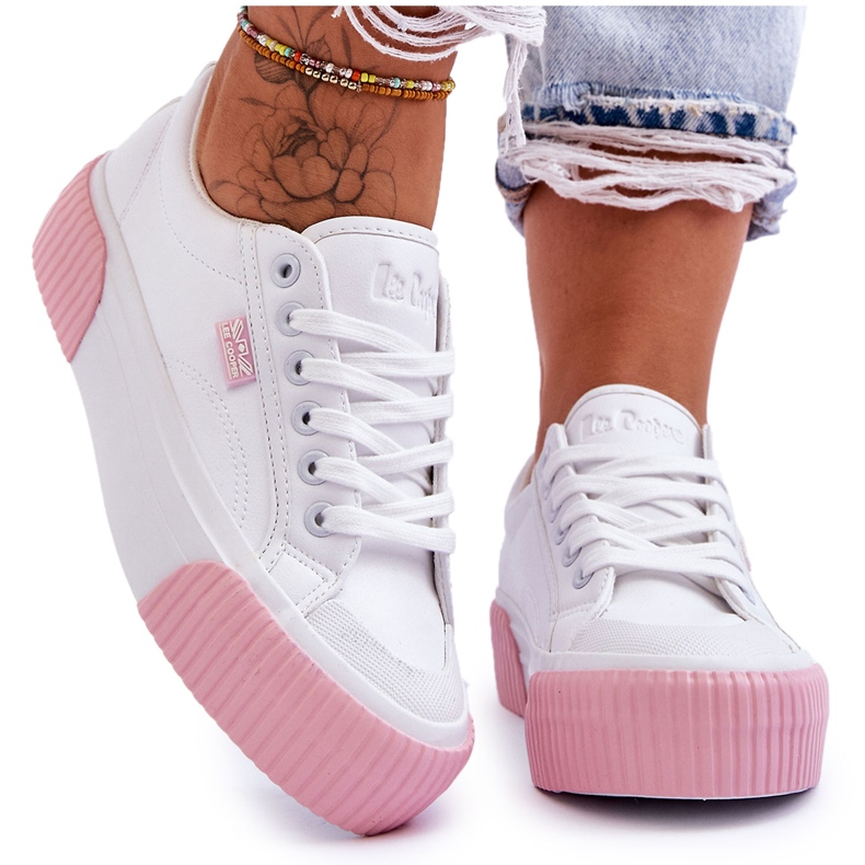 Bílé sportovní boty Lee Cooper LCW-23-31-1787L bílý