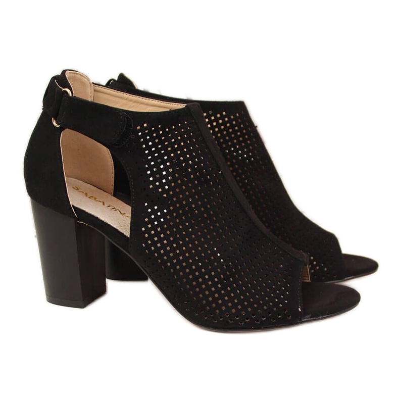 Dámské sandály na suchý zip černá Sabatina 7802