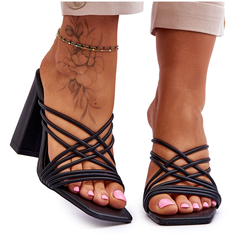 Sandály na vysokém podpatku s popruhy černá Beckie