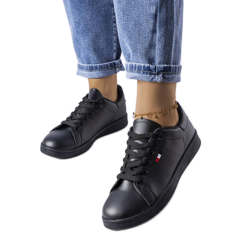 Mothé černé tenisky z ekokůže černá Mothé černé tenisky z ekokůže černá