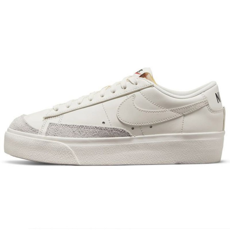 Boty Nike Blazer Low Platform M DJ0292-105 bílý