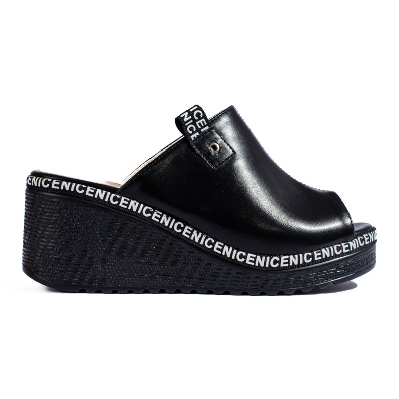 Dámské černé pantofle Shelovet na klínku černá