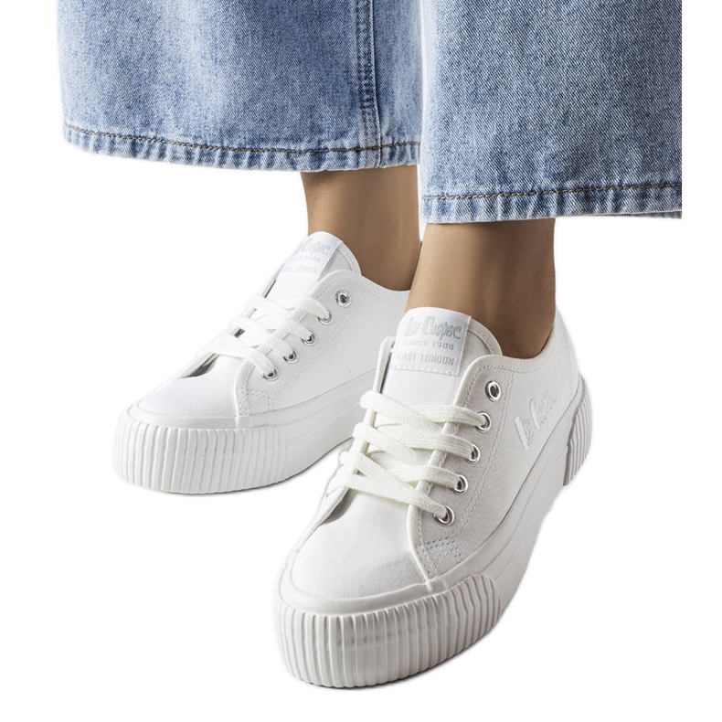 Bílé tenisky Lee Cooper LCW-23-31-1780L bílý