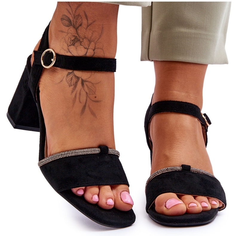 Dámské semišové sandály na nízkém podpatku černé Loredo černá