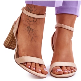 Semišové Sandály Na Spleteném Béžovém Podpatku Selila béžový