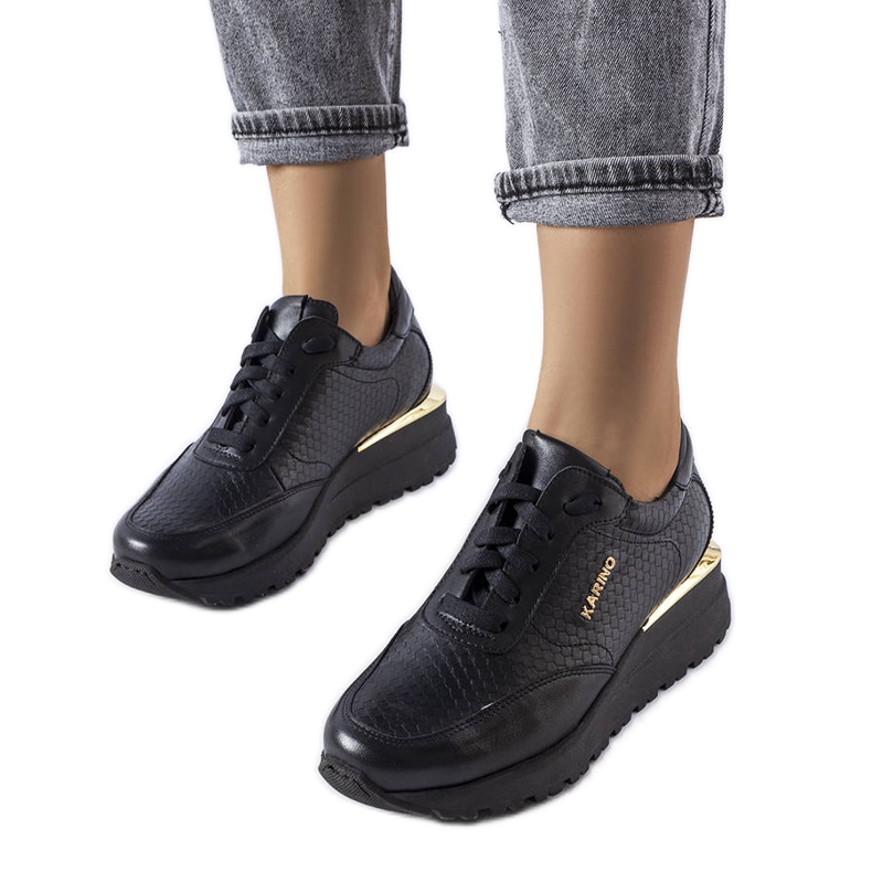 Černé kožené tenisky Karino černá