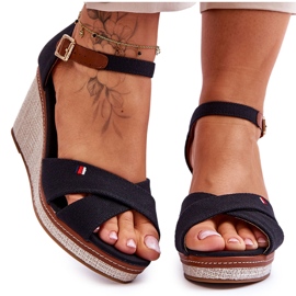 Dámské sandály na klínu Black Veenus černá