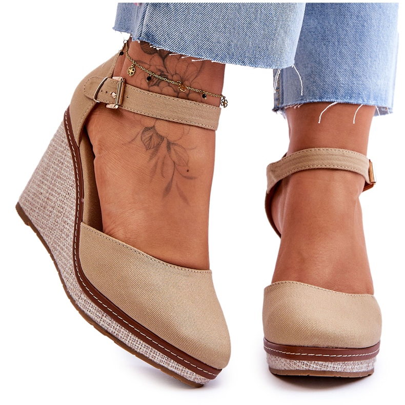 Dámské klasické sandály na klínu tmavě béžová Malani béžový