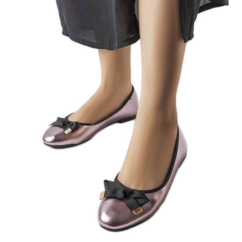 Stříbrné metalické baleríny s mašlí Boro stříbrný