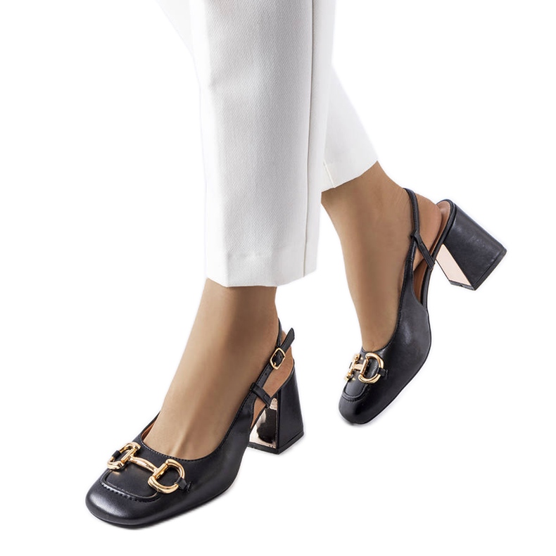 Černé sandály na vysokém podpatku značky Parrish černá