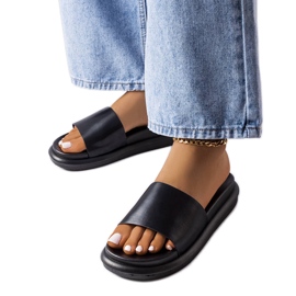 BM Černé pantofle na platformě Paquette černý