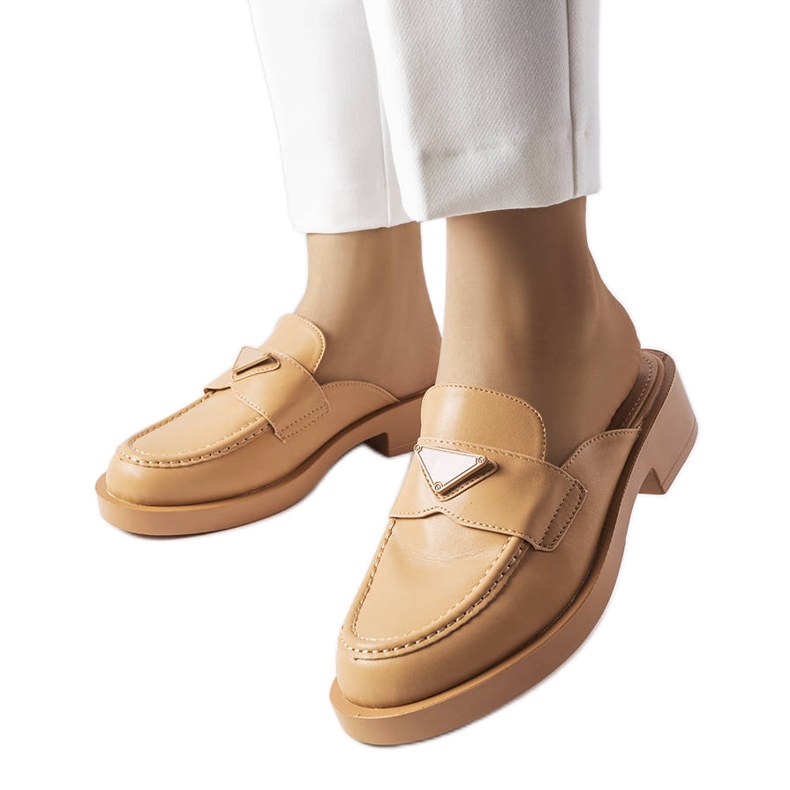 Hnědé skluzavky se zabudovanou špičkou od Berkshire hnědý