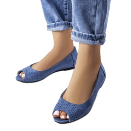 Námořnicky modré prolamované baleríny z Achátu modrý