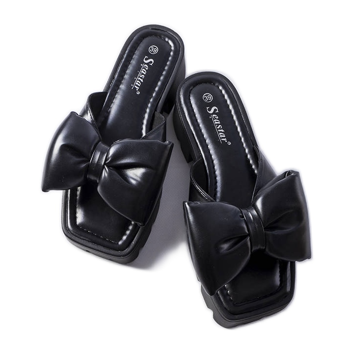 Seastar Černé skluzavky s traktorovými podrážkami od Bossé černá