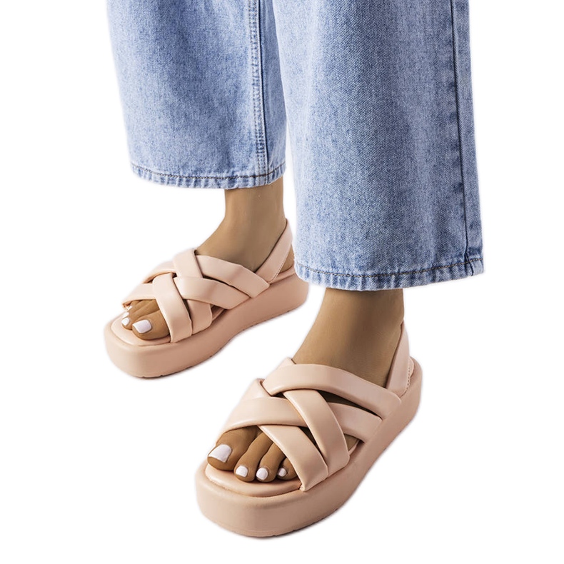 Růžové sandály na platformě Horseshoe růžový