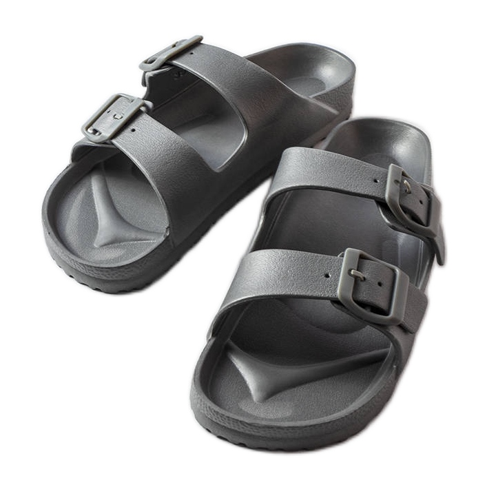 Šedé gumové jezdce s přezkami od Eugene šedá