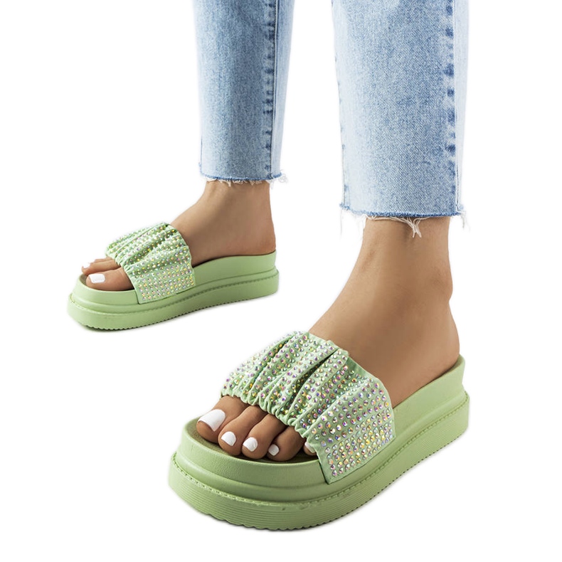 Zelené sandály s kubickou zirkony od Franet zelená