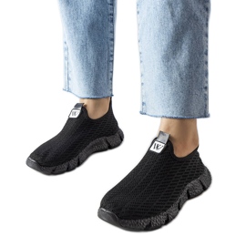 Černé slip-on tenisky od Yellville černá Černé slip-on tenisky od Yellville černá
