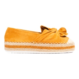 Semišové espadrilky na platformě s mašlí od Shelovet camel žluť