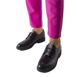 Černé šněrovací boty z Edmontonu černý