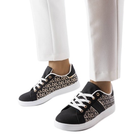 Černé tenisky zdobené monogramem Bolduc černý