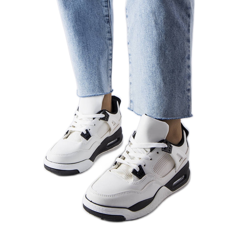 Bílé tenisky z kombinovaných materiálů Malas bílý