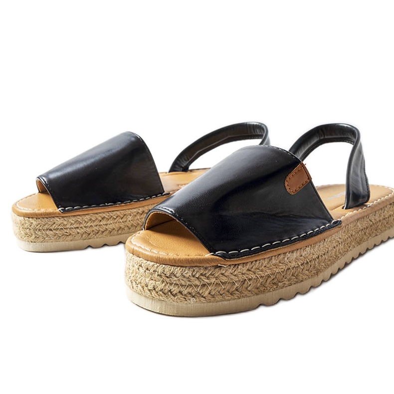 Černé espadrilky na platformě od Sadbery černá