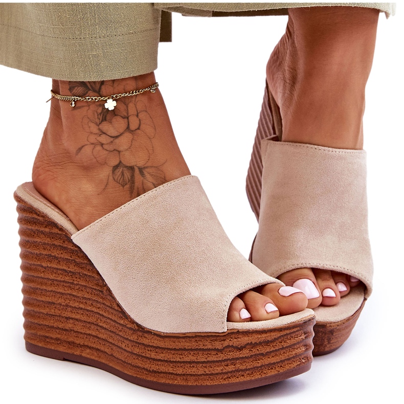 Lehké Mezky Na Masivní Platformě Béžová Dobrá Vibe béžový Lehké Mezky Na Masivní Platformě Béžová Dobrá Vibe béžový