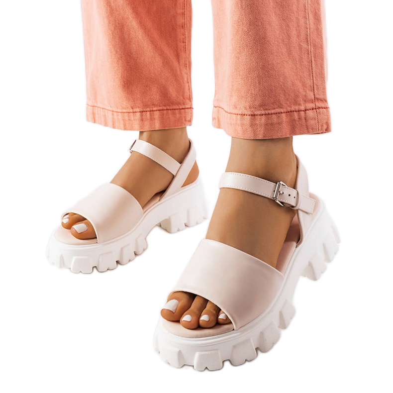 Béžové sandály na masivní podrážce Vinceza béžový