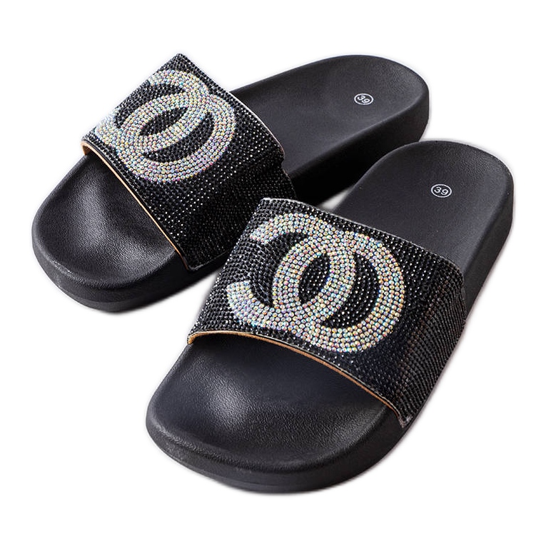 Černé skluzavky zdobené kamínky z Glendale černá