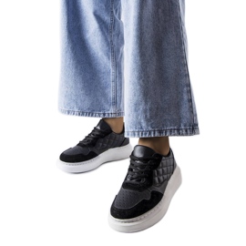 Dámské černé tenisky značky Latoya černý