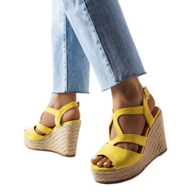 Žluté klínové espadrilky od Bois žluť