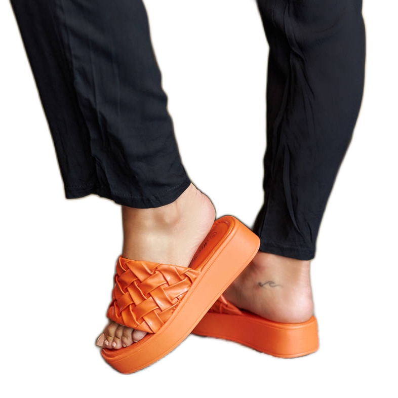 Oranžové plošinové skluzavky od Colonnello oranžový