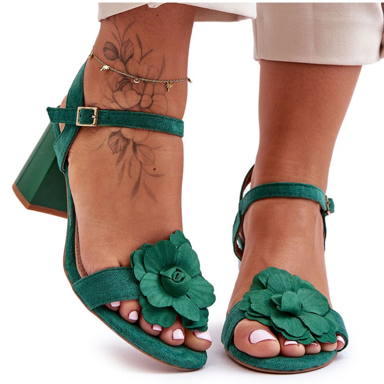 S. BARSKI Semišové sandály s květinou S.Barski 04 Green zelená