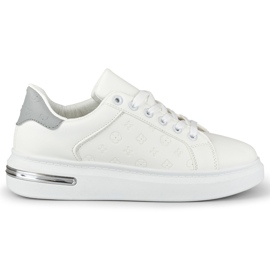 Bílé sportovní boty se zdobením bílý