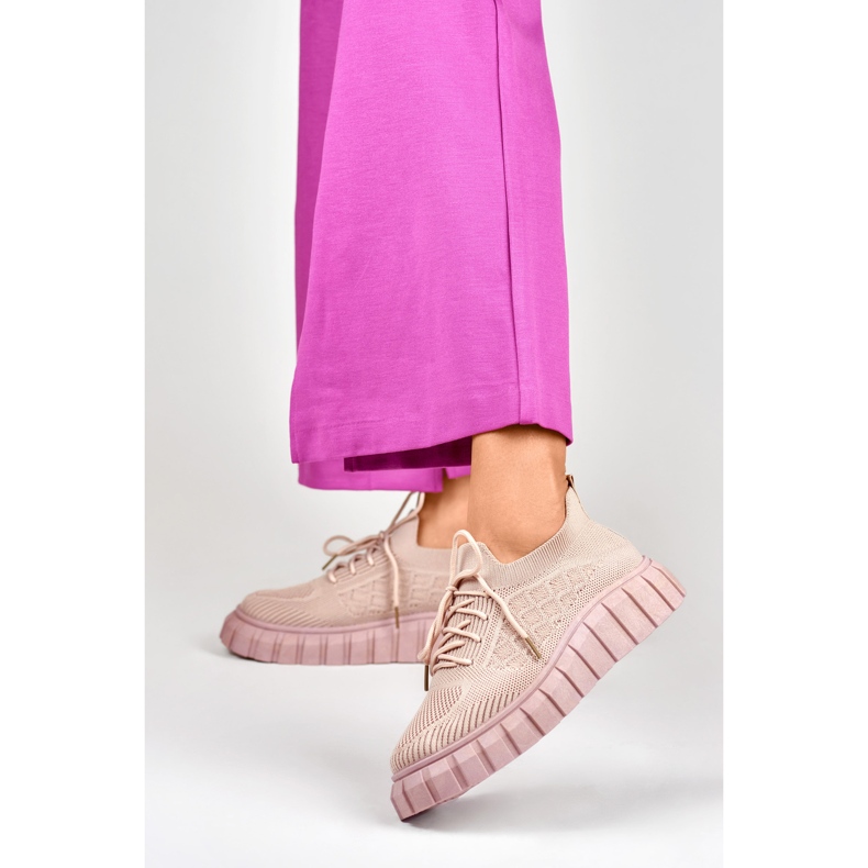 Elastické růžové dámské sportovní boty růžový