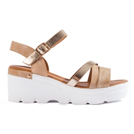 Shelovet béžové sandály na klínku béžový