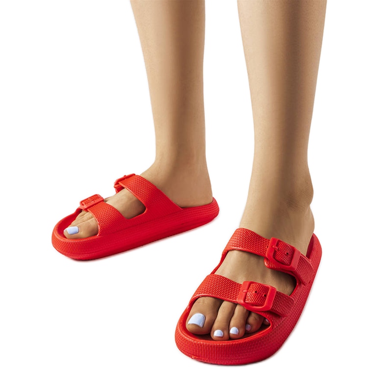 Červené gumové jezdce s přezkami z Padovy